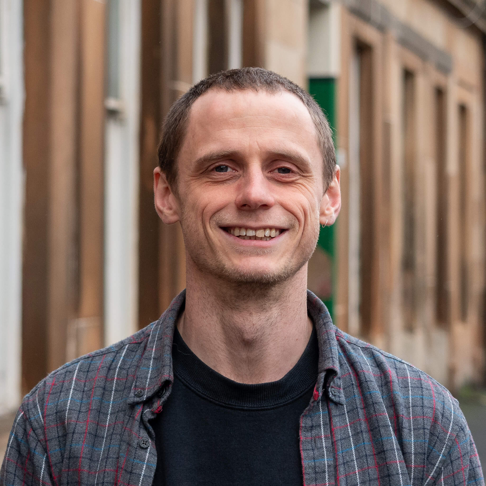 Angus retrofit expert at loco home service